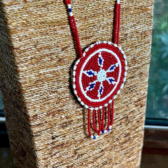 Vintage Beaded Medallion Necklace Red White Blue Southwestern Style - Picture 3 of 12